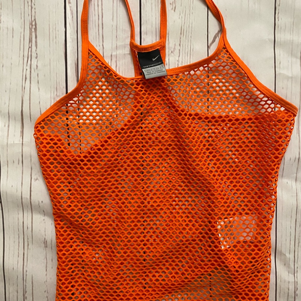 Nike running top